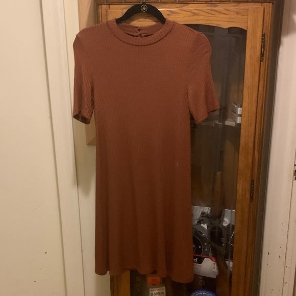 Elegant Brown American Eagle Women's Dress - Picture 1 of 10